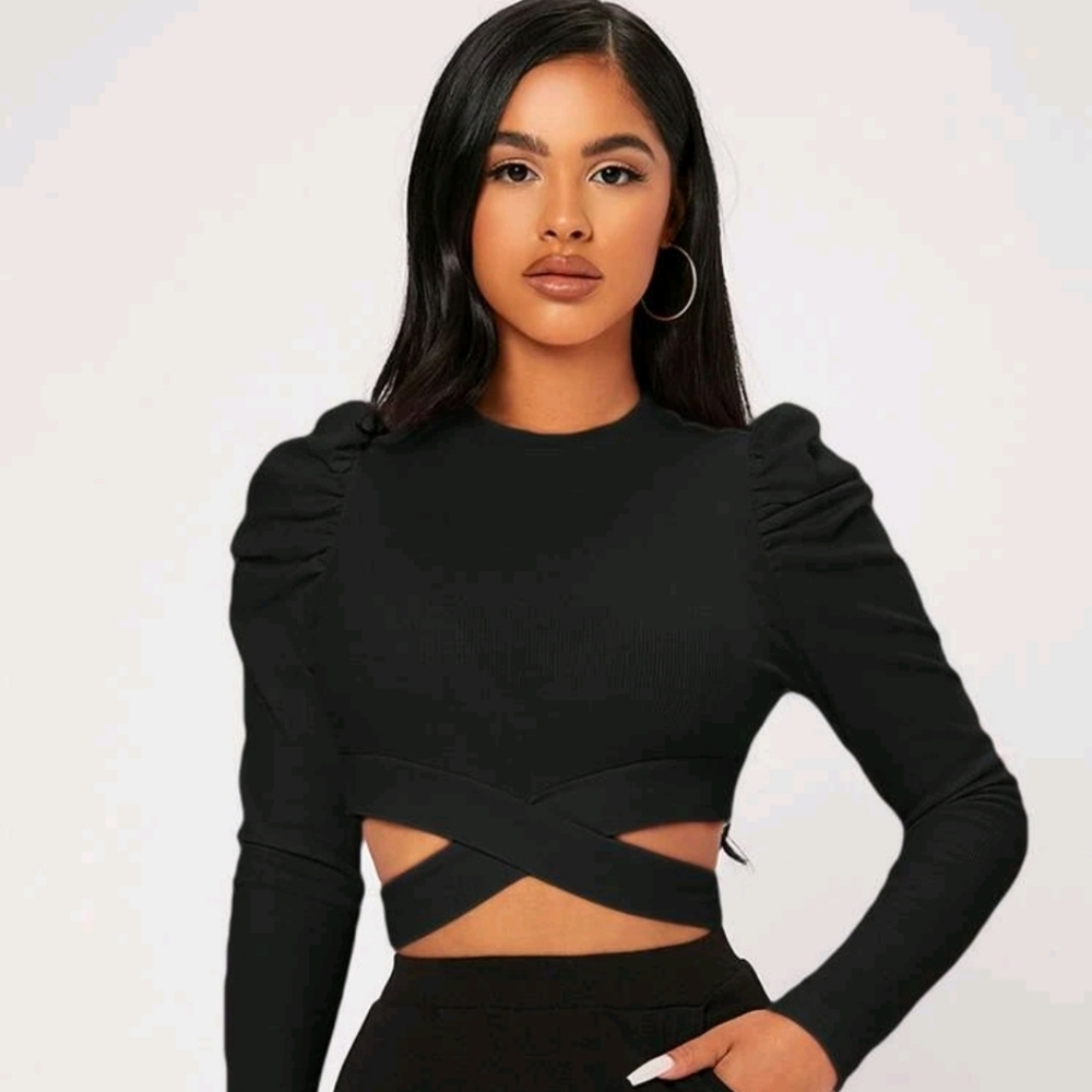 Black Puff Cut Out Crop Top